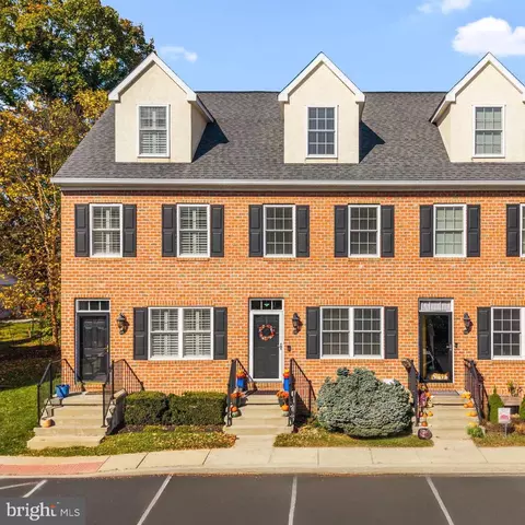 606 Crossing Ct #6, Kennett Square, PA 19348