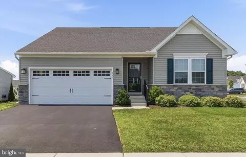 260 Letitia Manor Dr, West Grove, PA 19390