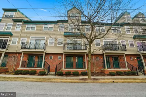 326 Jefferson Ave #26, Downingtown, PA 19335