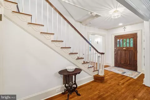Entry Way - 443 Homestead Rd, Wayne, PA 19087 photo 1 of 3