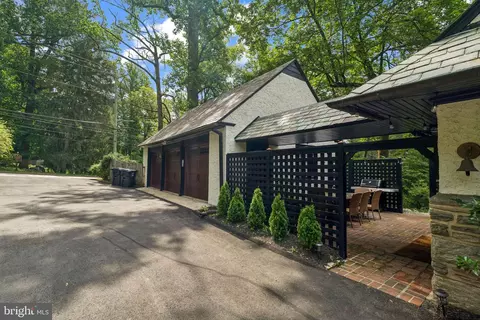 Exterior - 443 Homestead Rd, Wayne, PA 19087 photo 5 of 13