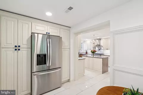 Kitchen - 443 Homestead Rd, Wayne, PA 19087 photo 4 of 6