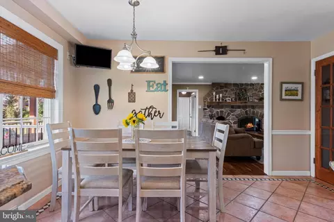 1586 Salomon Ln, Chesterbrook, PA 19087 photo 13