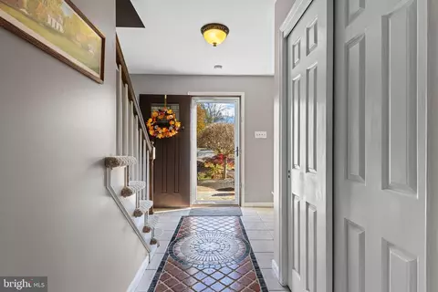 1586 Salomon Ln, Chesterbrook, PA 19087 photo 6