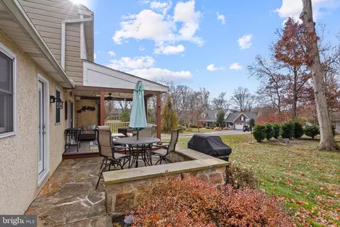 1586 Salomon Ln, Chesterbrook, PA 19087 photo 3