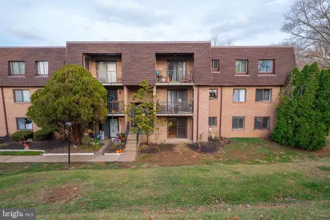 1307 Valley Dr #1307, West Chester, PA 19382