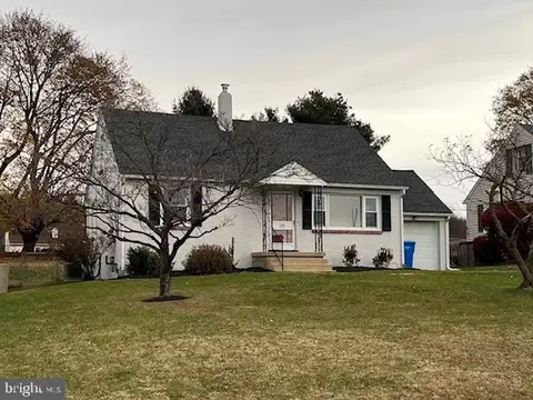 105 E 2nd Ave, Parkesburg, PA 19365