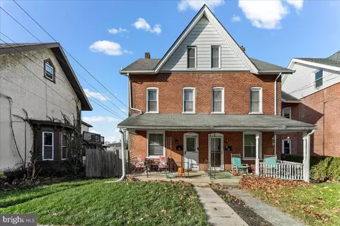 223 W Pennsylvania Ave, Downingtown, PA 19335