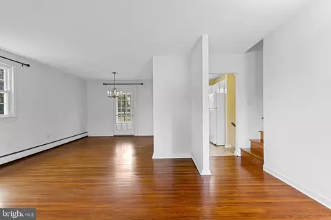 Entry Way - 320 Landsende Rd, Devon, PA 19333 photo 1 of 3