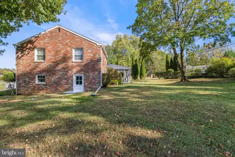 Exterior - 320 Landsende Rd, Devon, PA 19333 photo 3 of 3