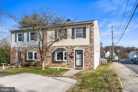 19 Evergreen Ln, Phoenixville, PA 19460