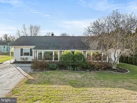 426 S Walnut St, Kennett Square, PA 19348