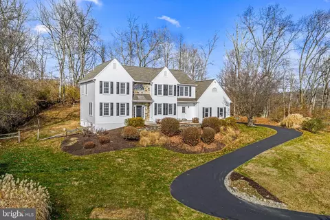 7 Morninglight Rd, Glenmoore, PA 19343