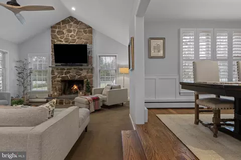 Entry Way - 131 Sugartown Rd, Devon, PA 19333 photo 7 of 14