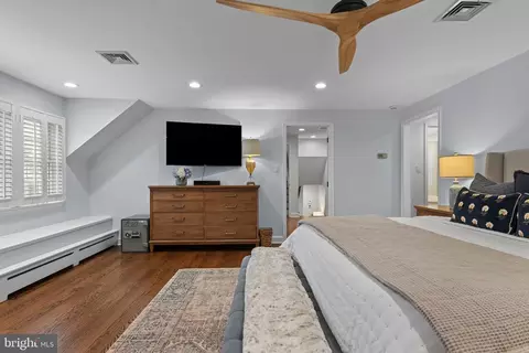 Bedroom - 131 Sugartown Rd, Devon, PA 19333 photo 7 of 11