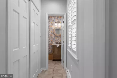 Entry Way - 131 Sugartown Rd, Devon, PA 19333 photo 8 of 14