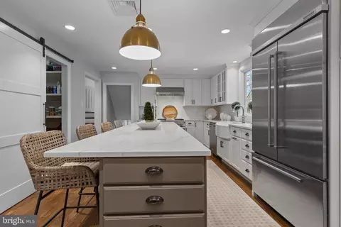 Kitchen - 131 Sugartown Rd, Devon, PA 19333 photo 5 of 6