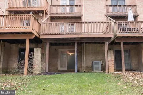 Exterior - 26 Rampart Dr, Chesterbrook, PA 19087 photo 5 of 5