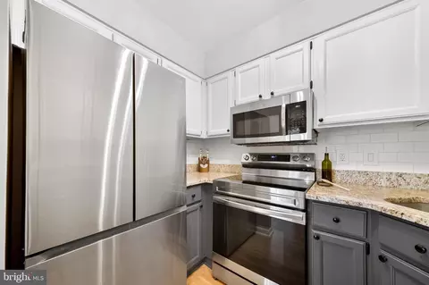 Kitchen - 9 W Jonathan Ct, Kennett Square, PA 19348 photo 2 of 2
