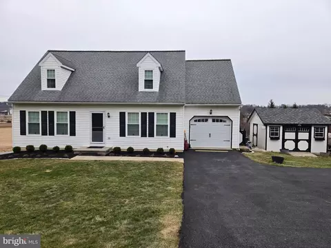 815 Chestnut Hill Rd, Parkesburg, PA 19365