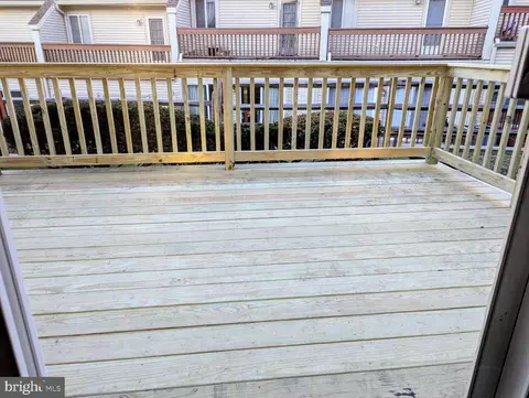 Exterior - 305 Paddock Dr, Chesterbrook, PA 19087 photo 2 of 4