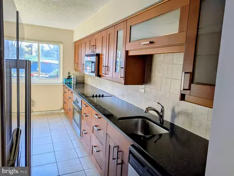 Kitchen - 305 Paddock Dr, Chesterbrook, PA 19087 photo 1 of 3