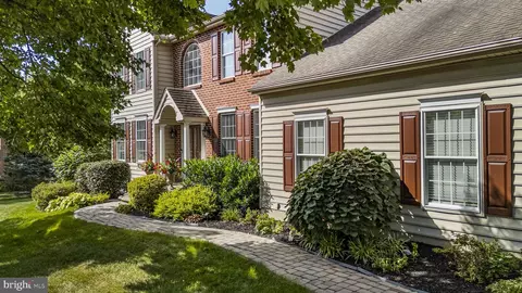 1208 Culbertson Cir, West Chester, PA 19380