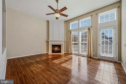 Living - 101 Violet Dr, Kennett Square, PA 19348 photo 6 of 13