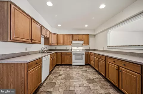 Kitchen - 101 Violet Dr, Kennett Square, PA 19348 photo 2 of 4