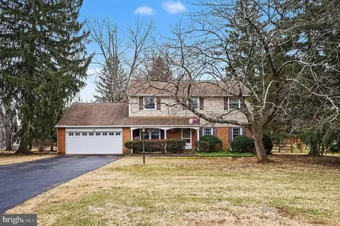 75 Kleyona Ave, Phoenixville, PA 19460