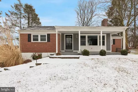 208 Cheyney Dr, West Chester, PA 19382