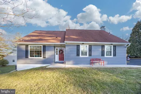 13 Marshall Cir, Downingtown, PA 19335