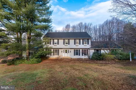 12 Phillips Ln, Chester Springs, PA 19425