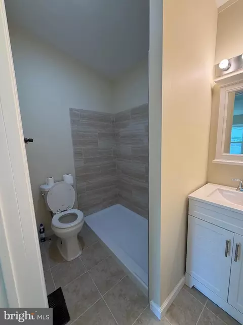 887 Aspen Ave, Spring City, PA 19475 photo 8
