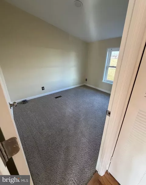 887 Aspen Ave, Spring City, PA 19475 photo 11