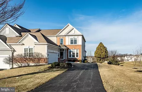 300 S Caldwell Cir, Downingtown, PA 19335
