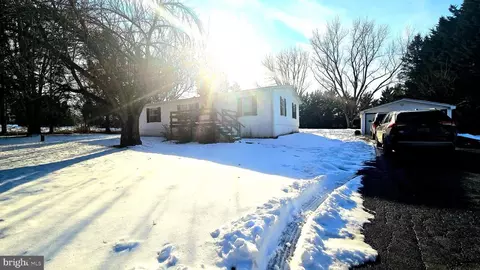 845 Old Forge Rd, Oxford, PA 19363