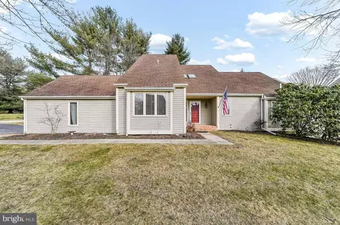 1112 Mews Ln, West Chester, PA 19382
