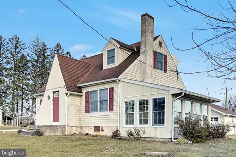 100 N Guthriesville Rd, Downingtown, PA 19335