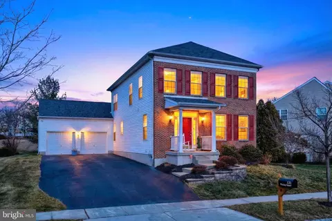 121 Trinley St, Pottstown, PA 19465
