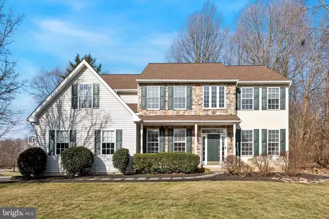 913 Grandview Dr, Exton, PA 19341