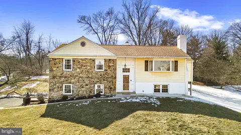 220 Coldstream Rd, Phoenixville, PA 19460