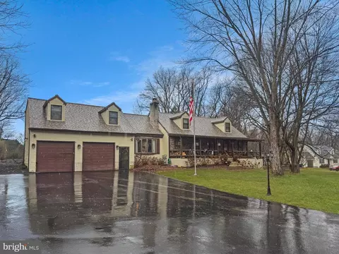 103 Clearfield Ln, Coatesville, PA 19320