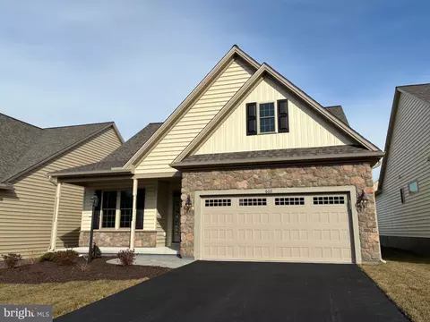 602 Greenbriar Path, Cochranville, PA 19330