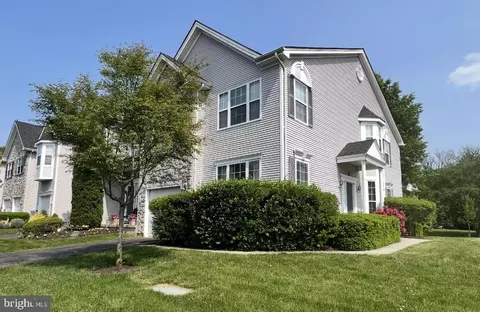 119 Huntteam Ln, West Chester, PA 19382