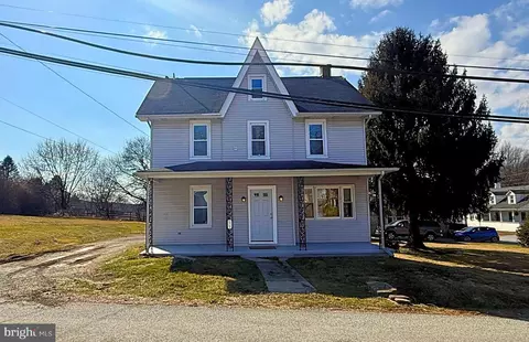 11 Newport Ave, Parkesburg, PA 19365