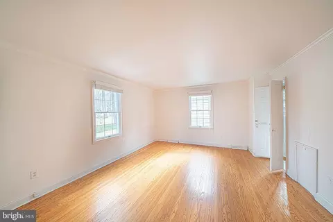 Living - 642 Pugh Rd, Wayne, PA 19087 photo 10 of 10