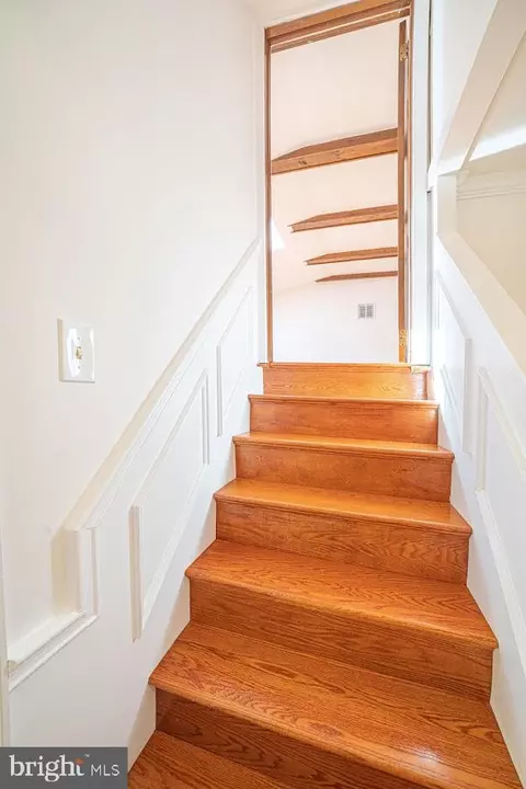 Entry Way - 642 Pugh Rd, Wayne, PA 19087 photo 5 of 5