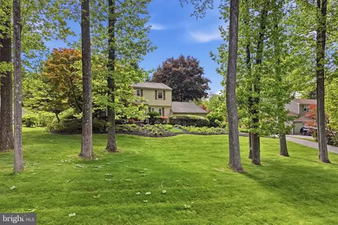 6 Ridge Rd, Malvern, PA 19355