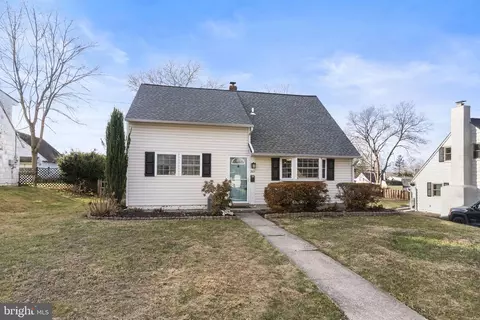 310 Locust Dr, Phoenixville, PA 19460